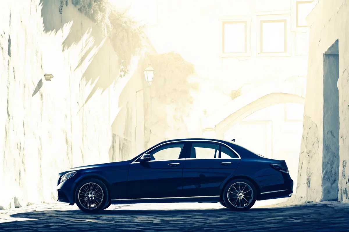 Location de voiture à Corfou&nbsp;: comparer prix, services et astuces de conduite